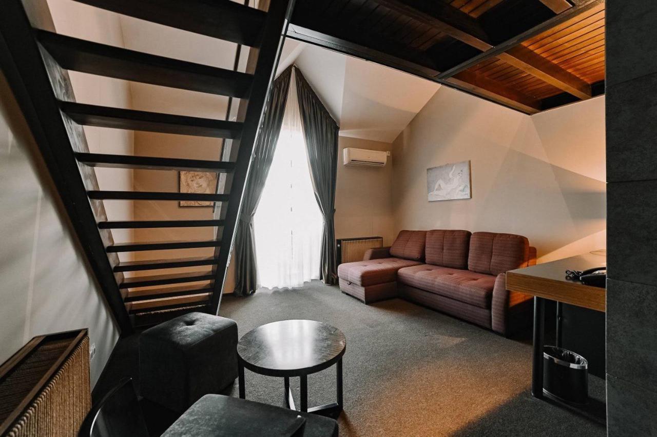 Park Hotel Switzerland Obariv Exterior foto